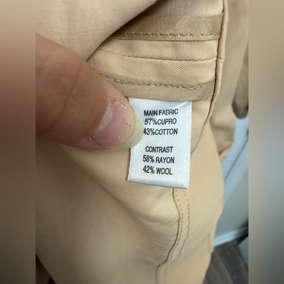 St. John Camel Utility Button Up Dress Pockets Size 12 Quiet Luxury - Picture 6 of 8